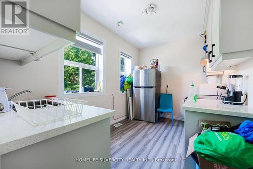 544 Dundas Street E, London, ON - Indoor Photo Showing Kitchen