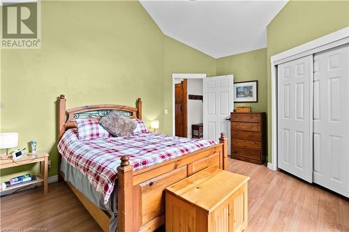 232 West 19Th Street, Hamilton, ON - Indoor Photo Showing Bedroom