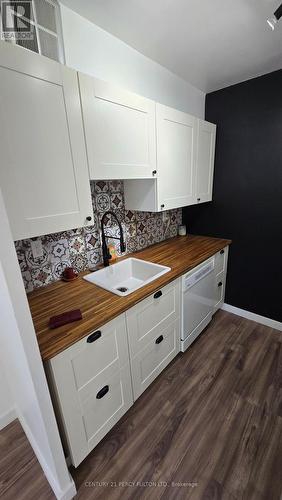 110 - 177 Linus Road, Toronto, ON - Indoor Photo Showing Kitchen