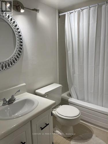 110 - 177 Linus Road, Toronto, ON - Indoor Photo Showing Bathroom