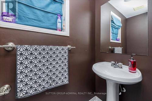 1181 Andrade Lane, Innisfil, ON - Indoor Photo Showing Bathroom