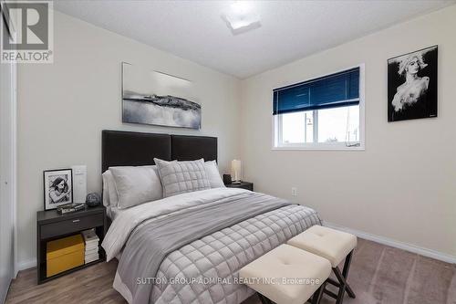 1181 Andrade Lane, Innisfil, ON - Indoor Photo Showing Bedroom