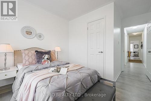 21 - 50 Hillcrest Avenue, Brampton, ON - Indoor Photo Showing Bedroom