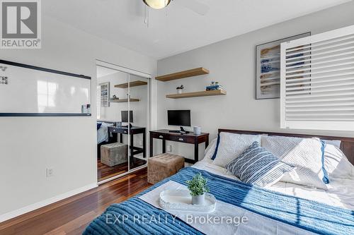 7287 Aldercrest Drive, Mississauga, ON - Indoor Photo Showing Bedroom