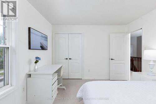 2457 Clayborne Place, Oakville, ON - Indoor Photo Showing Bedroom