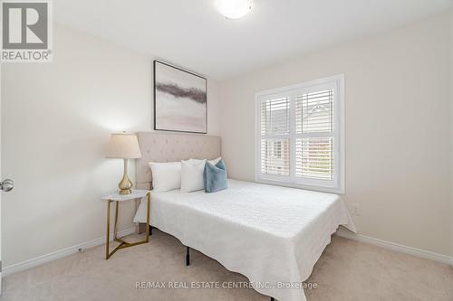 10 Frank Lane, Caledon, ON - Indoor Photo Showing Bedroom