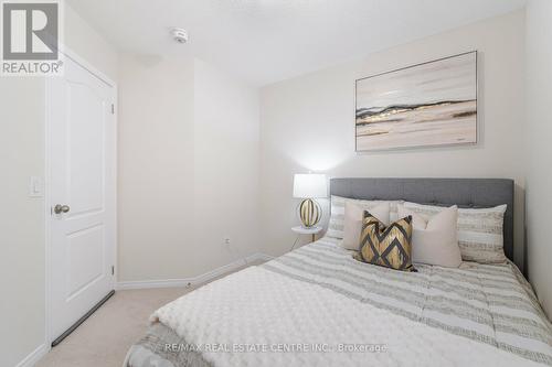 10 Frank Lane, Caledon, ON - Indoor Photo Showing Bedroom