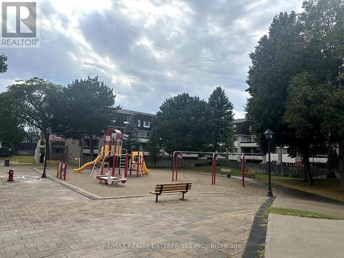 33 - 2170 Bromsgrove Road, Mississauga, ON - Outdoor