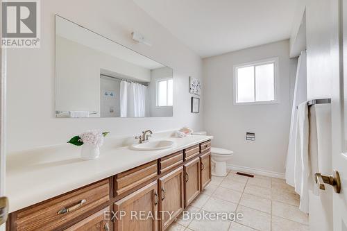 1964 Aldermead Road, Mississauga, ON - Indoor Photo Showing Bathroom