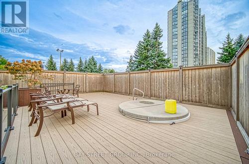 902 - 300 Webb Drive, Mississauga, ON - Outdoor