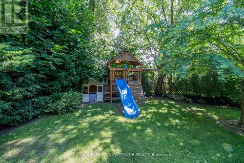 2057 Snow Crescent, Mississauga, ON - Outdoor