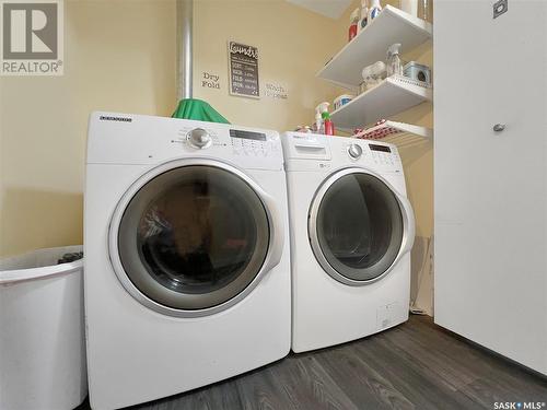 30 207 Mccallum Way, Saskatoon, SK - Indoor Photo Showing Laundry Room