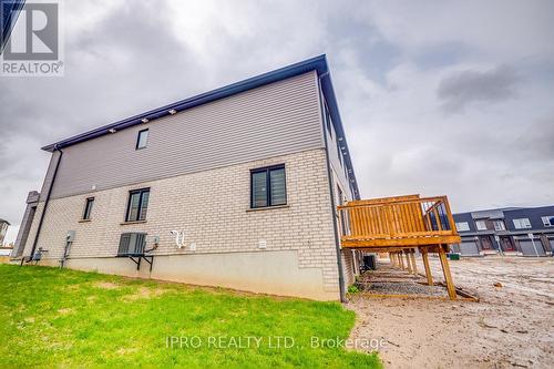 11 Shedrow Place, Kitchener, ON - Outdoor With Exterior