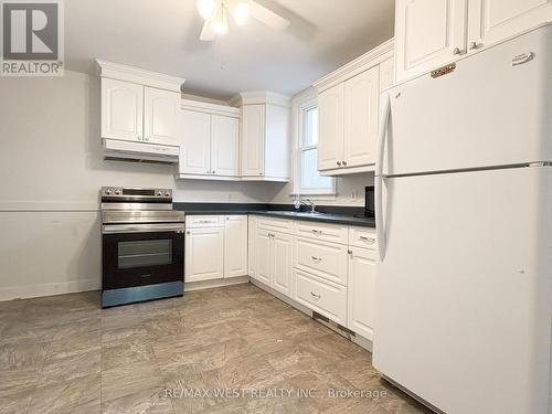 23 Hillendale Avenue, Kingston, ON - Indoor Photo Showing Kitchen