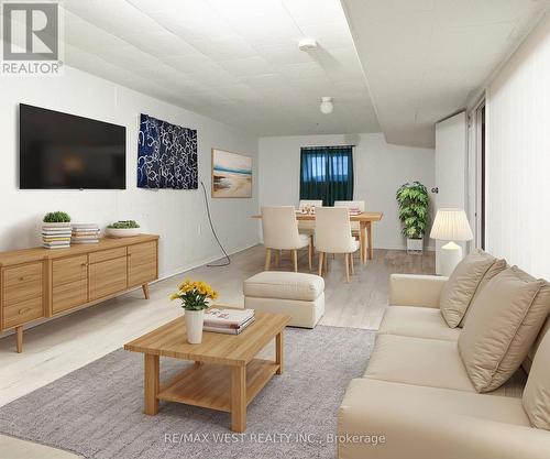 23 Hillendale Avenue, Kingston, ON - Indoor Photo Showing Living Room