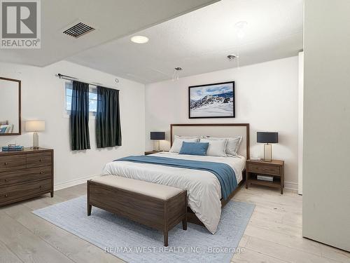 23 Hillendale Avenue, Kingston, ON - Indoor Photo Showing Bedroom