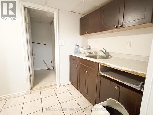 23 Hillendale Avenue, Kingston, ON - Indoor Photo Showing Kitchen