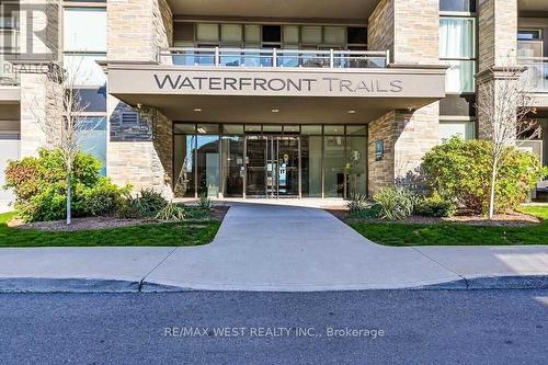 115 - 35 Southshore Crescent, Hamilton, ON - Outdoor