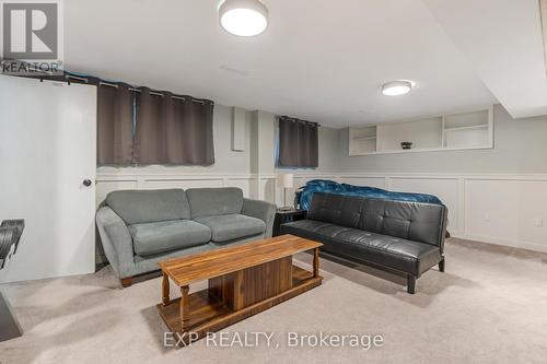 88 Rand Street, Hamilton, ON - Indoor Photo Showing Other Room