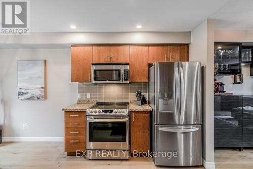 36 - 470 Beach Boulevard, Hamilton, ON - Indoor Photo Showing Kitchen