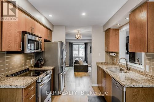 36 - 470 Beach Boulevard, Hamilton, ON - Indoor Photo Showing Kitchen With Double Sink