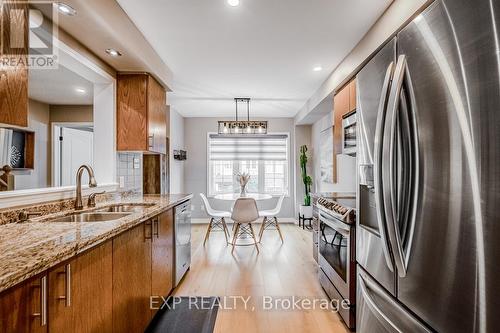 36 - 470 Beach Boulevard, Hamilton, ON - Indoor Photo Showing Kitchen With Double Sink With Upgraded Kitchen