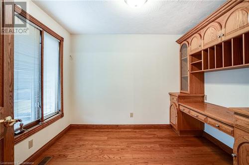 23 Elodia Court, Hamilton, ON - Indoor Photo Showing Other Room