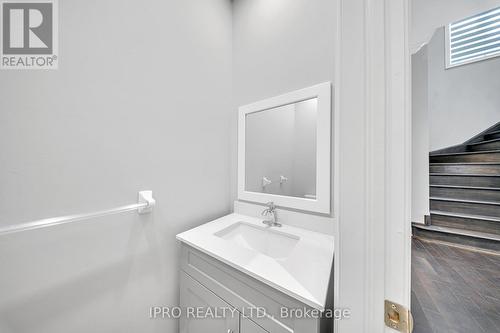 125 Waterview Common Court, Oakville, ON - Indoor Photo Showing Bathroom