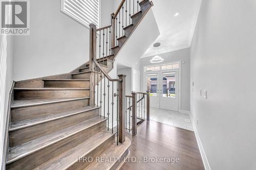 125 Waterview Common Court, Oakville, ON - Indoor Photo Showing Other Room