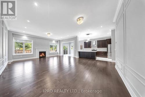 125 Waterview Common Court, Oakville, ON - Indoor Photo Showing Living Room