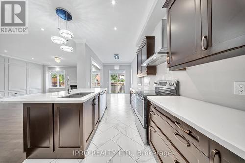 125 Waterview Common Court, Oakville, ON - Indoor Photo Showing Kitchen