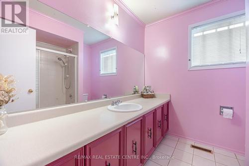 52 Dundalk Crescent, Brampton, ON - Indoor Photo Showing Bathroom