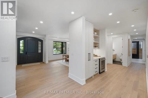 24 Belvedere Drive, Oakville, ON - Indoor Photo Showing Other Room