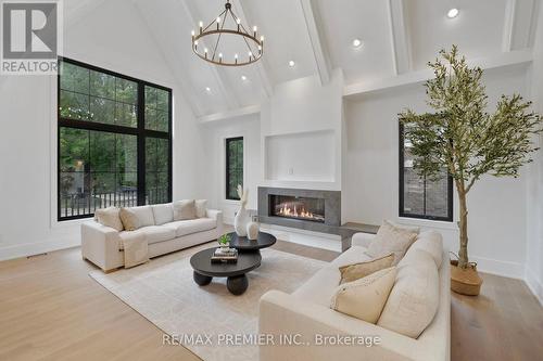 24 Belvedere Drive, Oakville, ON - Indoor Photo Showing Living Room With Fireplace