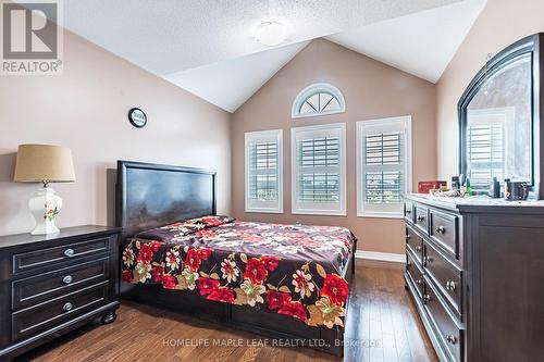 34 Jolana Crescent, Halton Hills, ON - Indoor Photo Showing Bedroom