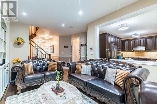 34 Jolana Crescent, Halton Hills, ON - Indoor Photo Showing Living Room