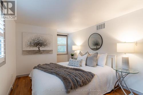 19 Union Street, Halton Hills, ON - Indoor Photo Showing Bedroom