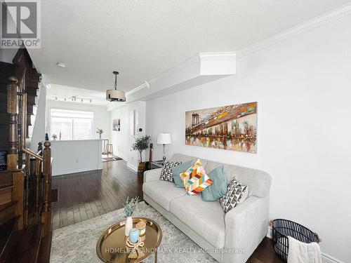 3B Hobden Place, Toronto, ON - Indoor Photo Showing Living Room