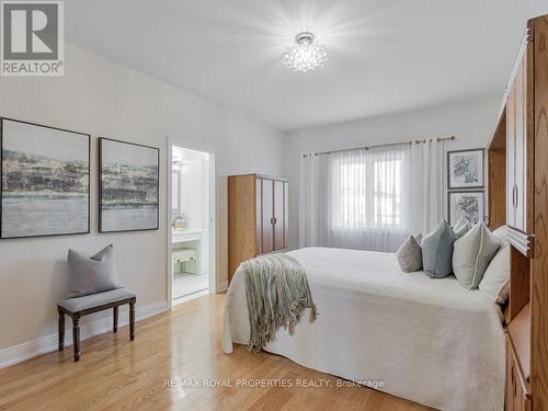 17 Ball Crescent, Whitby, ON - Indoor Photo Showing Bedroom