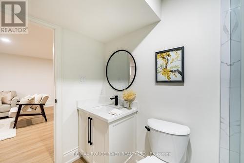 364 Holcan Avenue, Oshawa, ON - Indoor Photo Showing Bathroom