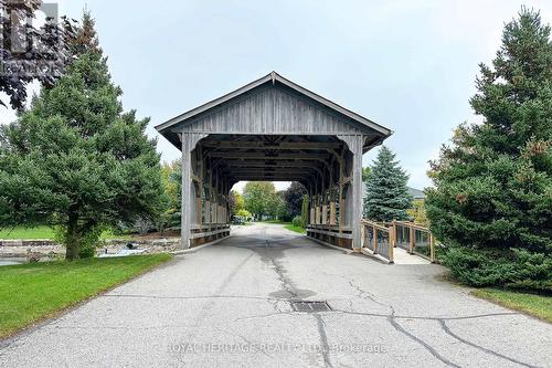 30 Kissingbridge Lane, Clarington, ON - Outdoor