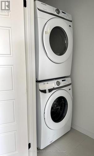 791 Heathrow Path, Oshawa, ON - Indoor Photo Showing Laundry Room