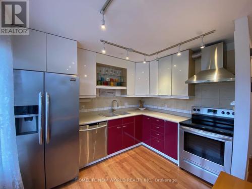 58 Lake Driveway E, Ajax, ON - Indoor Photo Showing Kitchen