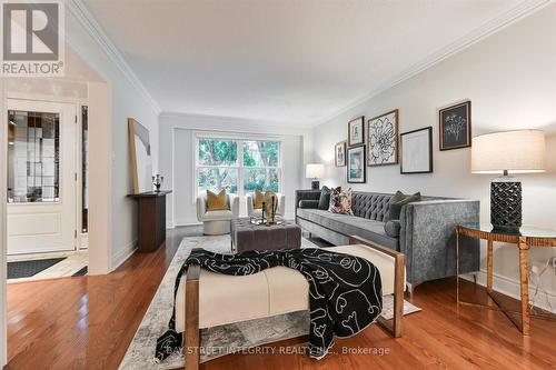 9 Ritter Crescent, Markham, ON - Indoor Photo Showing Living Room