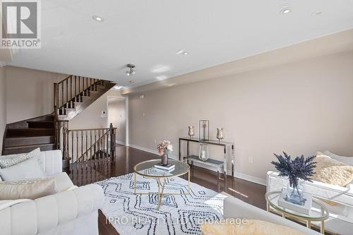 2564 Bur Oak Avenue, Markham, ON - Indoor Photo Showing Living Room