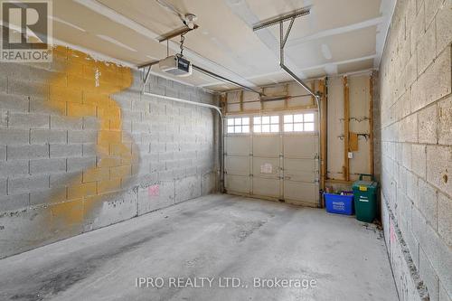 2564 Bur Oak Avenue, Markham, ON - Indoor Photo Showing Garage