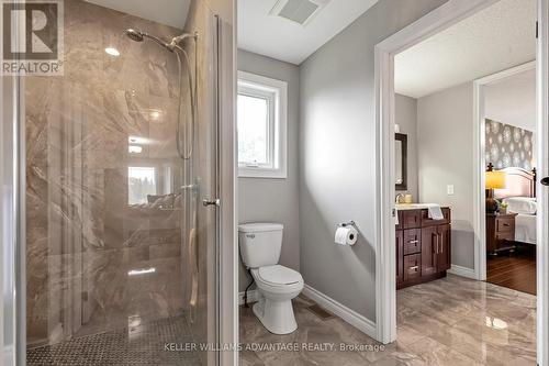 33 Hi View Drive, East Gwillimbury, ON - Indoor Photo Showing Bathroom