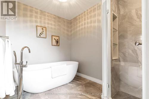 33 Hi View Drive, East Gwillimbury, ON - Indoor Photo Showing Bathroom