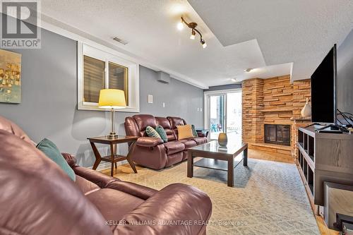 33 Hi View Drive, East Gwillimbury, ON - Indoor Photo Showing Living Room With Fireplace