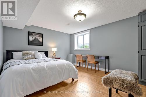 33 Hi View Drive, East Gwillimbury, ON - Indoor Photo Showing Bedroom